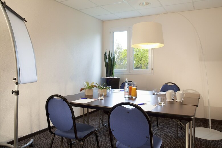 Hotel Escale Oceania Nantes Airport