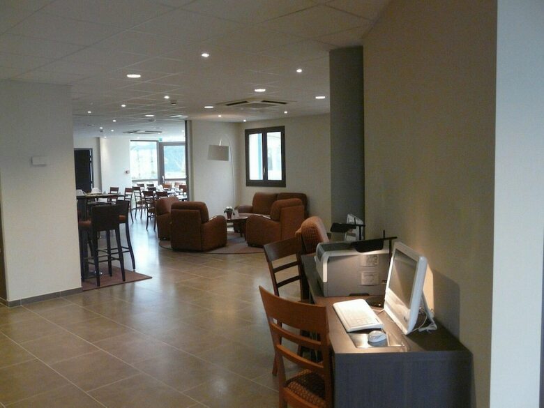Hotel Escale Oceania Nantes Airport
