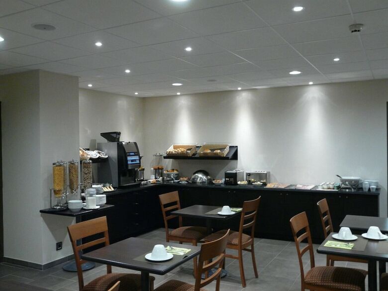 Hotel Escale Oceania Nantes Airport