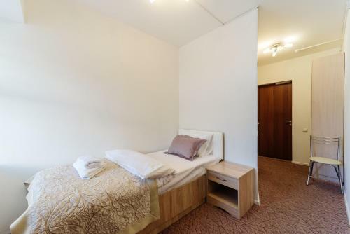 Simple Bon Voyage Hotel