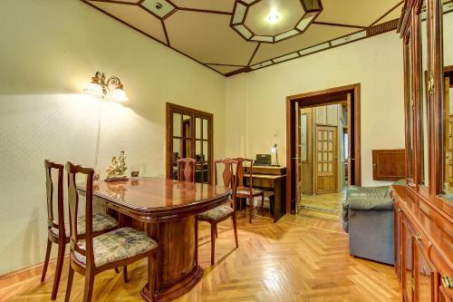 Longo Apartment ????????