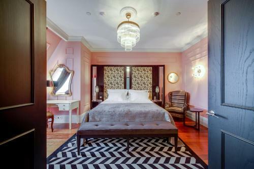 Dom Boutique Hotel By Authentic Hotels