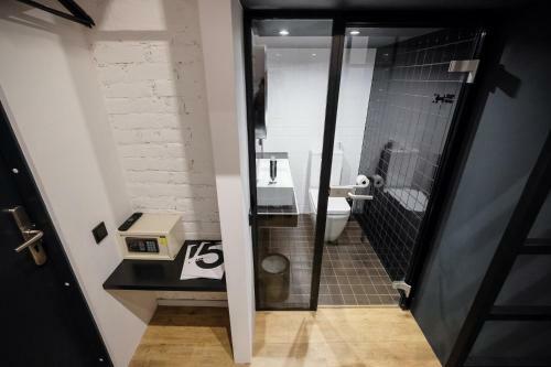 Inbox Capsule Hotel
