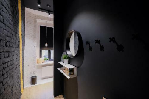 Inbox Capsule Hotel