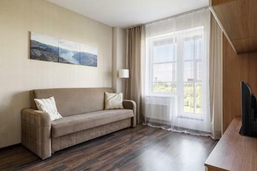 Salut Plus Apartments