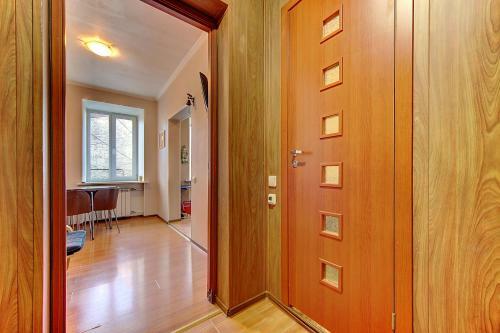 Apartment Longo On Furshtatskaya