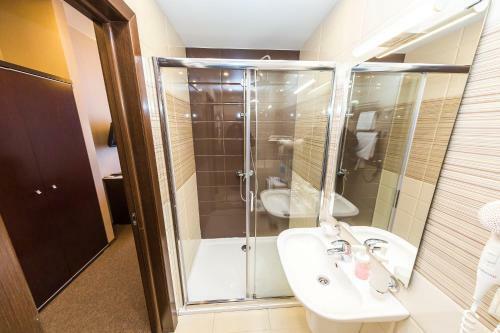 Sarov Hotel