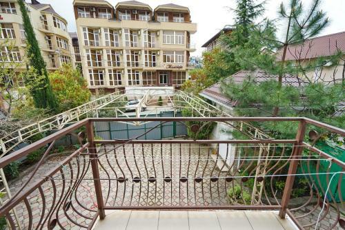 Hostal Glitsiniya Guest House