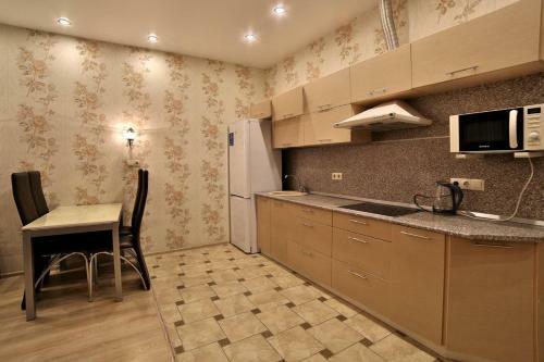 Ideal House Apart
