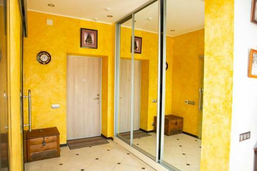 Ideal House Apart