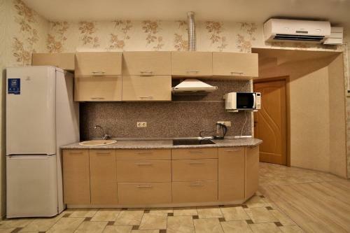 Ideal House Apart