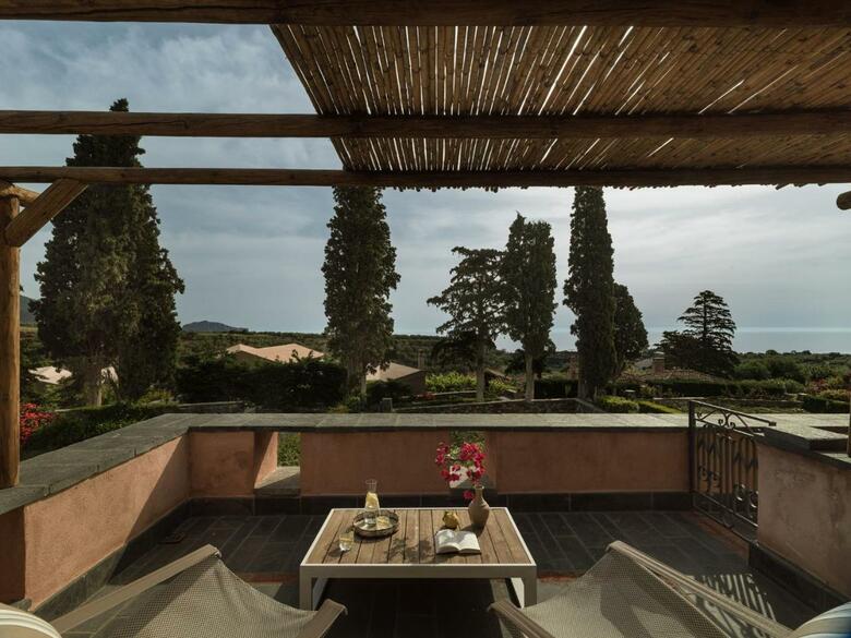 Kinsterna Hotel & Spa