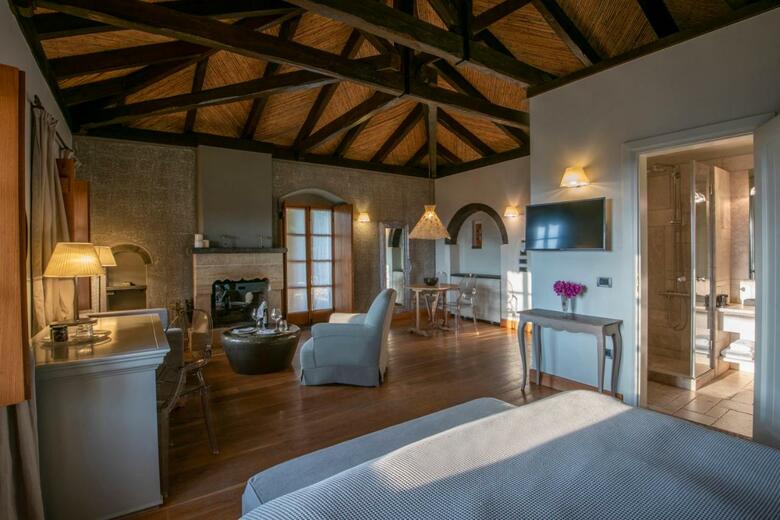 Kinsterna Hotel & Spa