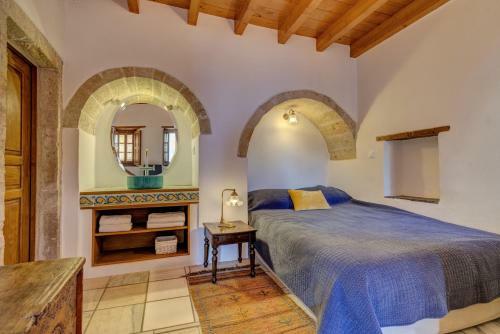 Malvasia Traditional Hotel
