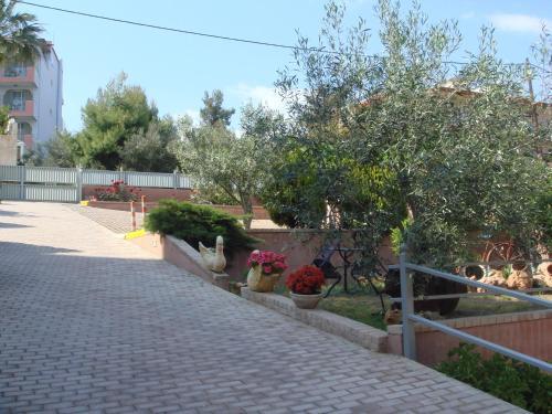 Onira Boutique Hotel