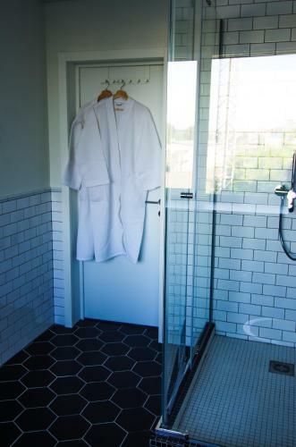Moment Hotel