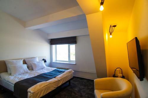 Moment Hotel