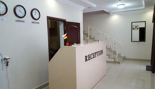 Hotel ????????? Gombor