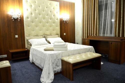 Hotel ???????
