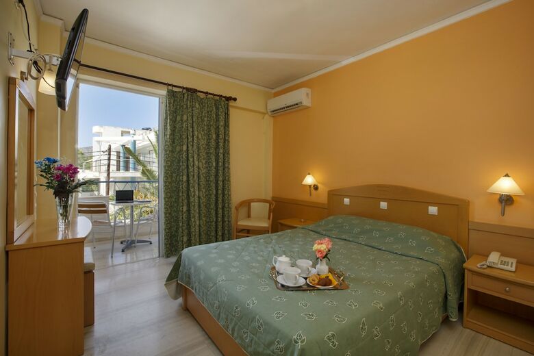 Hotel Tolo