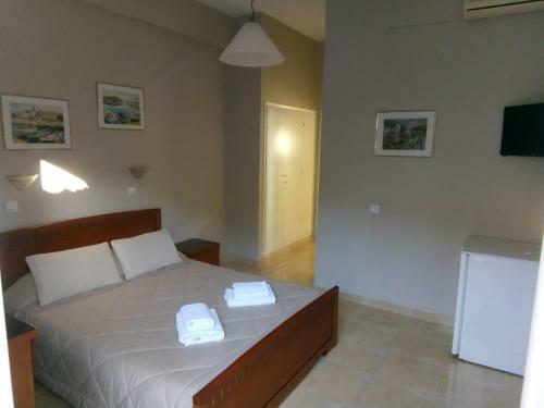 Hostal Hotel Pavlos & Studios