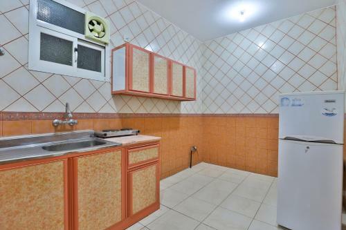 Hotel Oyo 369 Arwa Alqosor