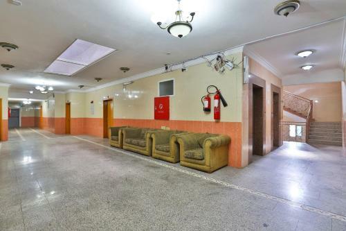 Hotel Oyo 369 Arwa Alqosor