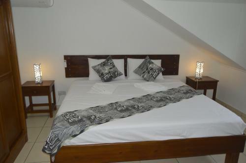 Hostal Chez Payet Airport Guesthouse