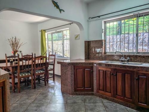 East View Self Catering