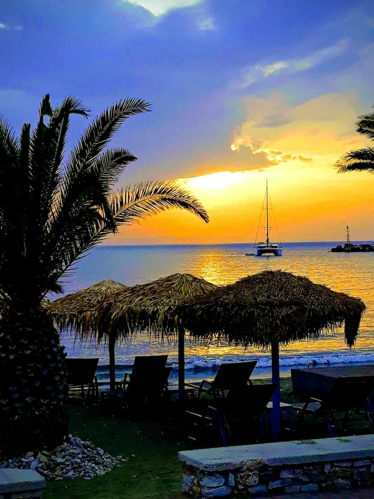 Blue Harmony Hotel