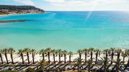 Sani Beach Hotel & Spa