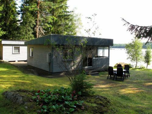 Holiday Home Sj�atorp Skogsstugan - Snd125