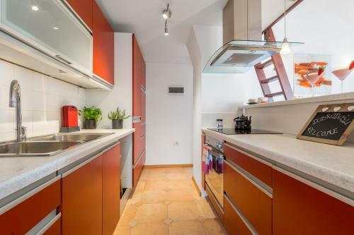Studio Apartment Upart