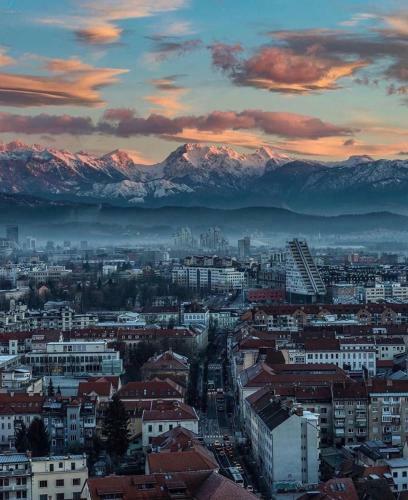 Apartamentos Ab Ljubljana - The Residence
