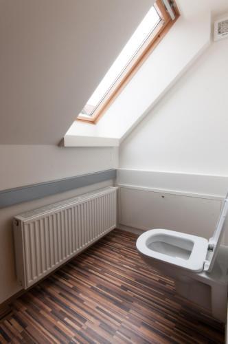 Bed & Breakfast Cube Central Rooms For 2