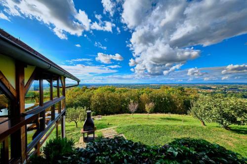 Holiday House (Apartment) Podhamer A