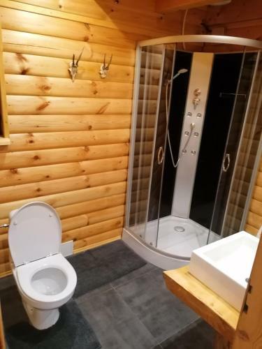 Chaty Pod Lipami