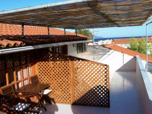 Alexatos Studios & Apartments