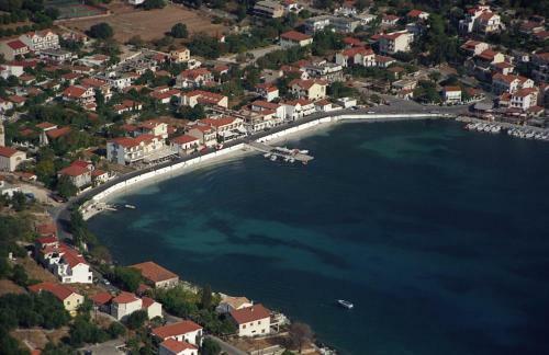 Moustakis Hotel