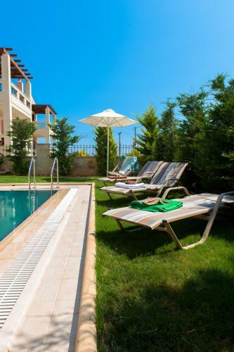 Villa Harmony-crete Residences