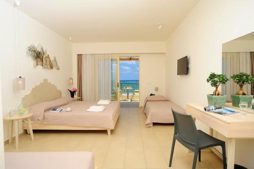 Maravel Apartments