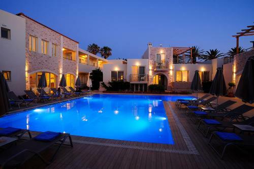 Maravel Apartments