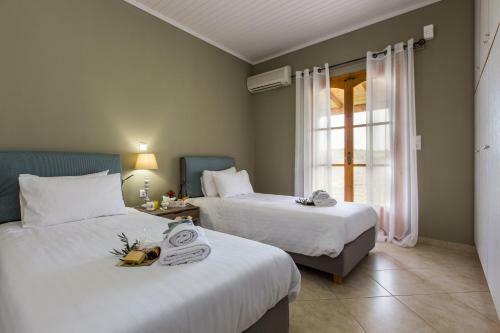 Villas Lefkothea