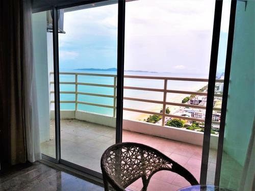 View Talay 8 Superb Sea View Studio Apartment Pattaya