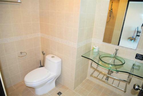 Park Lane Studio Apartment With Swimming Pool View Pattaya