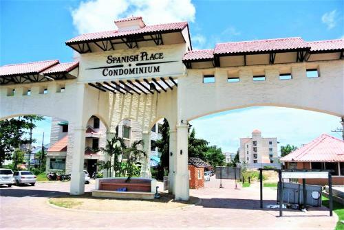 Spanish Place Central Pattaya Great Location For Nightlife