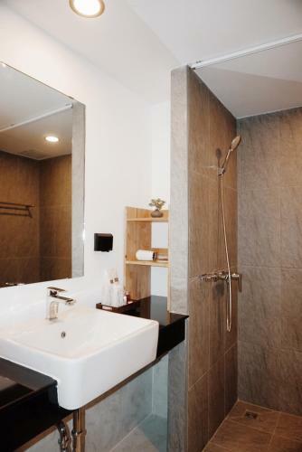 Peppery Hills Hotel