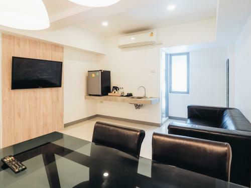 Loyy Hotel