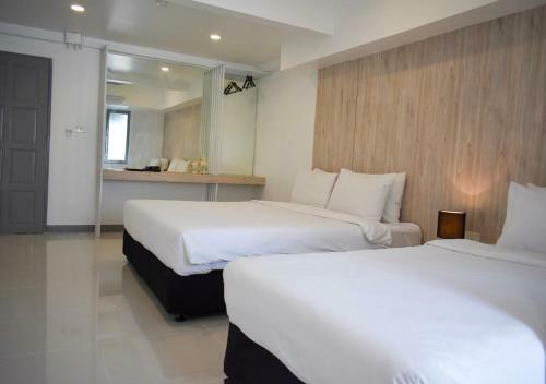 Loyy Hotel