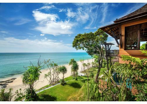 Hotel Nirvana Beach Resort & Spa
